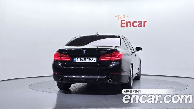 BMW 5-Series 530i xDrive Luxury Plus