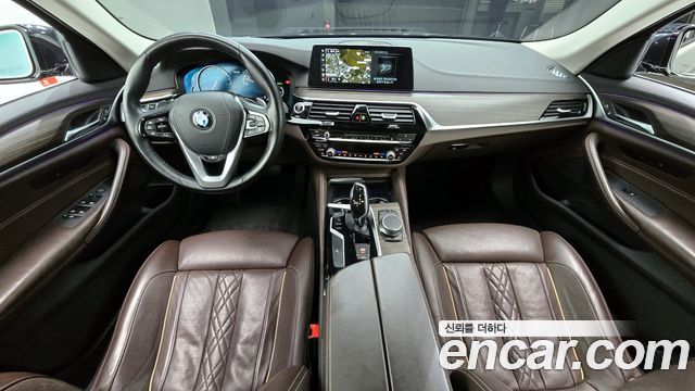 BMW 5-Series 530i xDrive Luxury Plus