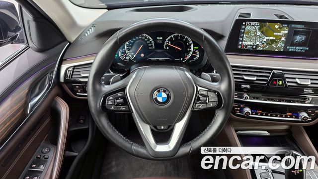 BMW 5-Series 530i xDrive Luxury Plus
