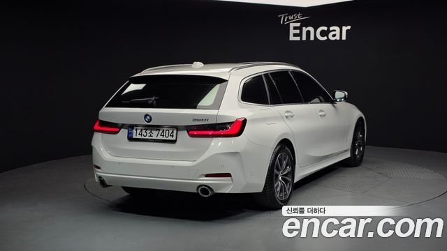 BMW 3-Series 320i Touring