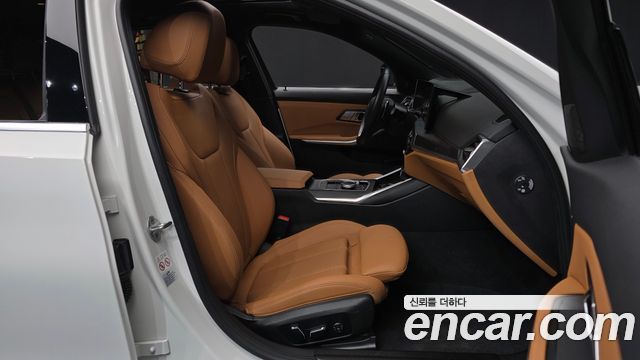 BMW 3-Series 320i Touring