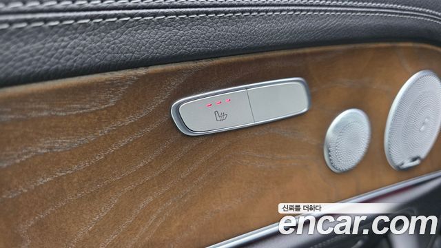 Mercedes-Benz E-Class E300 4MATIC Exclusive