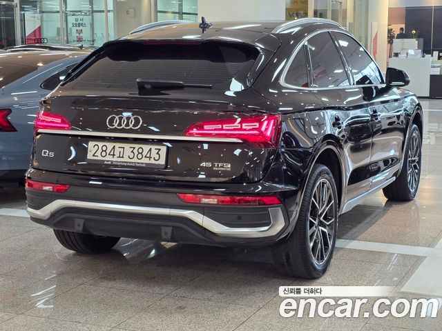 Audi Q5 45 TFSI Quattro Premium Sportback