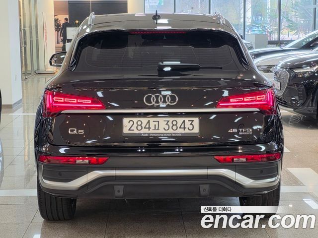 Audi Q5 45 TFSI Quattro Premium Sportback