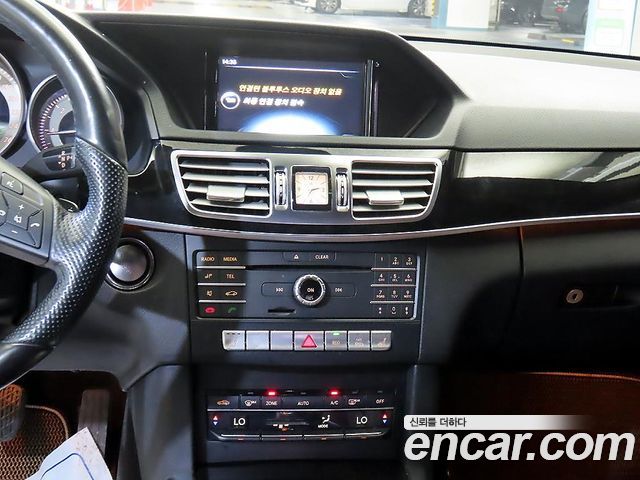 Mercedes-Benz E-Class E220 CDI Avantgarde