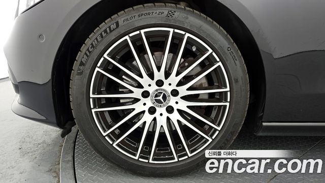 Mercedes-Benz C-Class C300 4MATIC Avantgarde