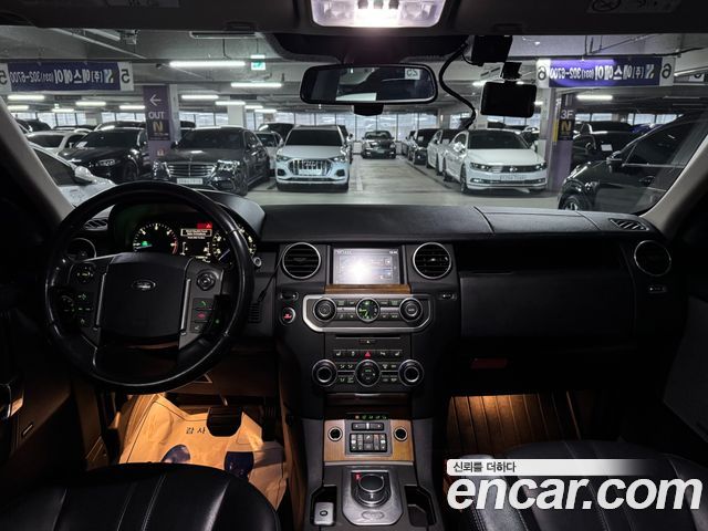 Land Rover Discovery 3.0 SDV6 HSE