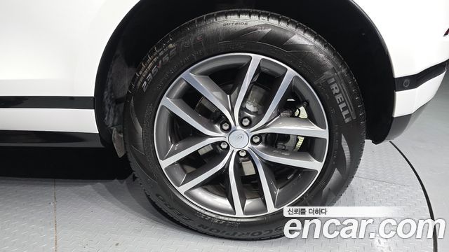 Land Rover Range Rover Evoque P250 Dynamic SE