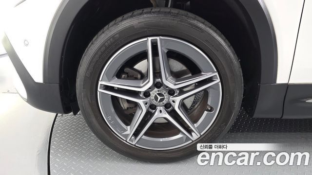 Mercedes-Benz GLB-Class GLB250 4MATIC