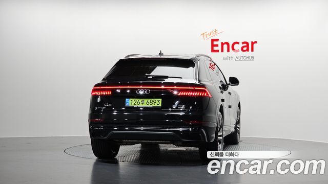 Audi Q8 55 TFSI Quattro Premium