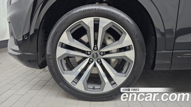 Audi Q8 55 TFSI Quattro Premium