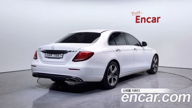 Mercedes-Benz E-Class E300 Avantgarde