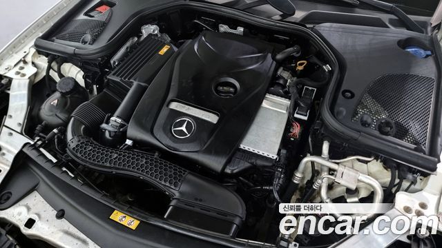 Mercedes-Benz E-Class E300 Avantgarde