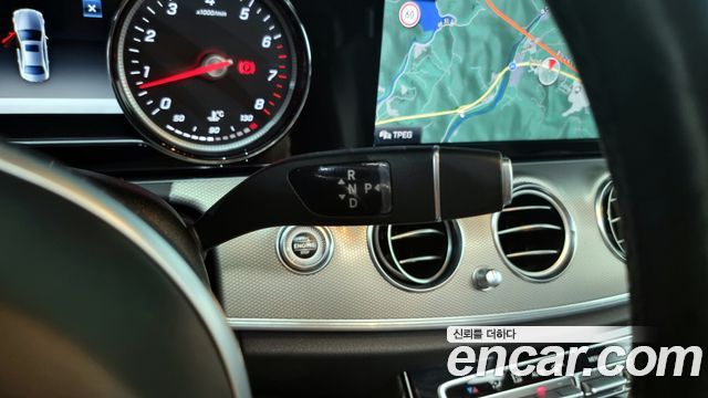 Mercedes-Benz E-Class E300 Avantgarde