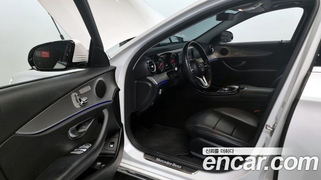Mercedes-Benz E-Class E300 Avantgarde