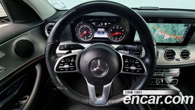 Mercedes-Benz E-Class E300 Avantgarde