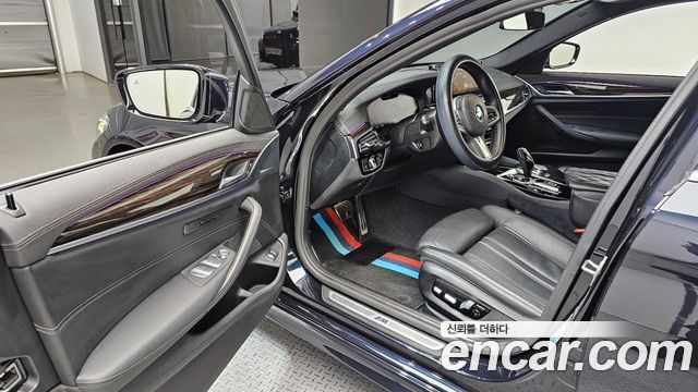 BMW 5-Series 520i M Sport