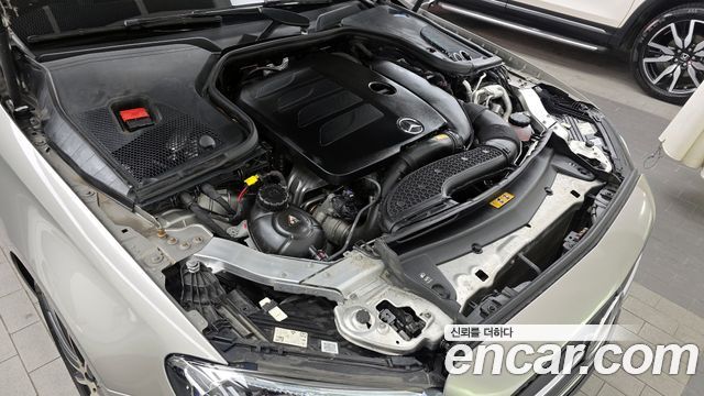 Mercedes-Benz E-Class E350 4MATIC AMG Line