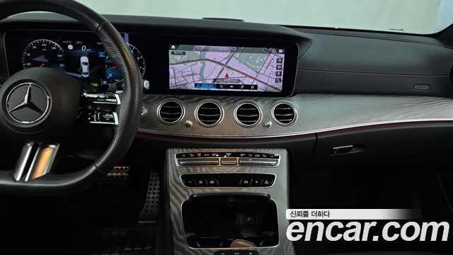 Mercedes-Benz E-Class E350 4MATIC AMG Line