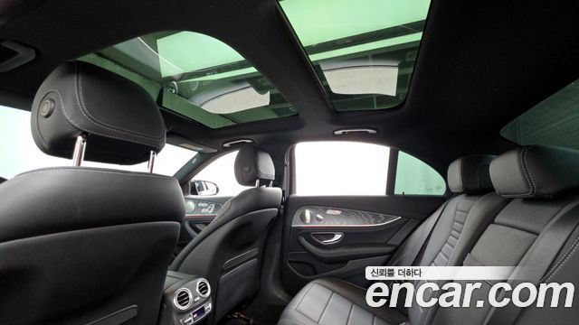 Mercedes-Benz E-Class E350 4MATIC AMG Line