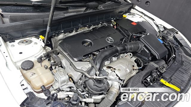 Mercedes-Benz GLB-Class GLB250 4MATIC
