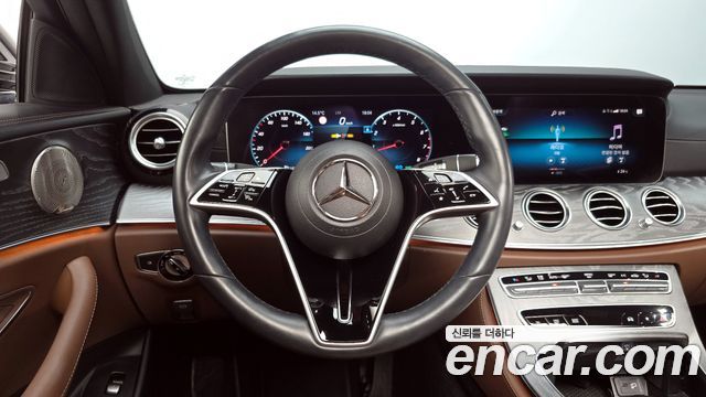 Mercedes-Benz E-Class E350 4MATIC Exclusive
