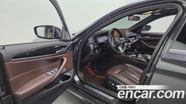 BMW 5-Series 530i xDrive M Sport Package