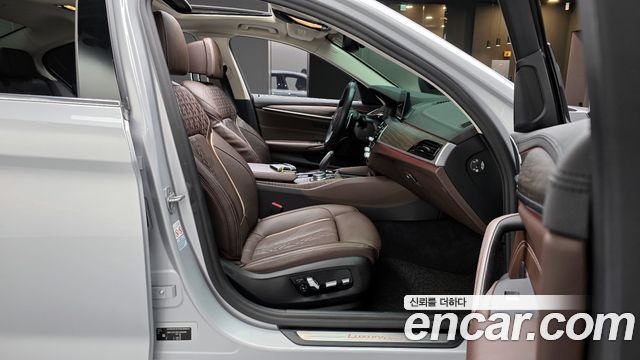 BMW 5-Series 530i Luxury Plus
