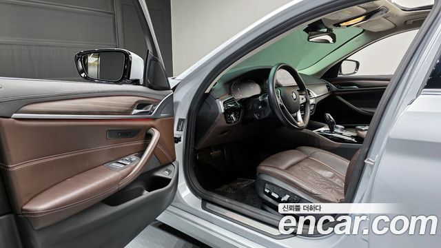 BMW 5-Series 530i Luxury Plus