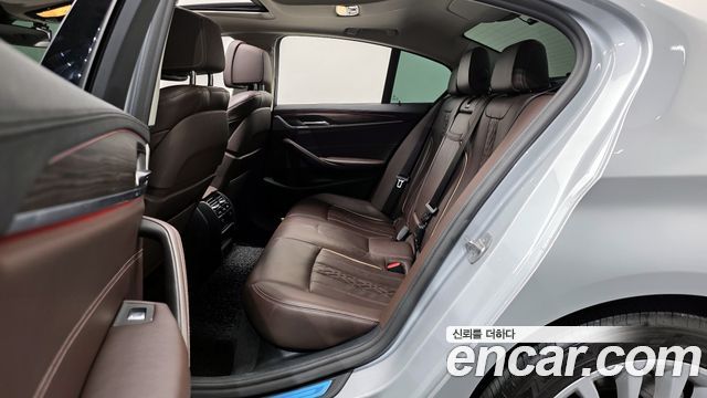 BMW 5-Series 530i Luxury Plus