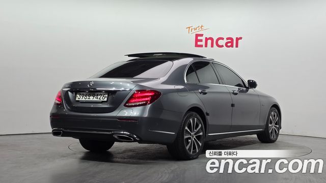 Mercedes-Benz E-Class E300e Exclusive