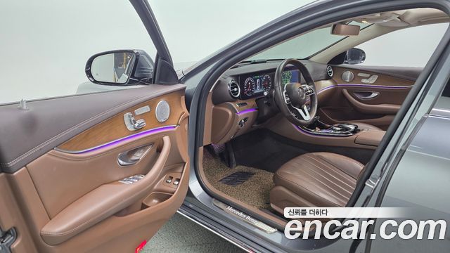 Mercedes-Benz E-Class E300e Exclusive