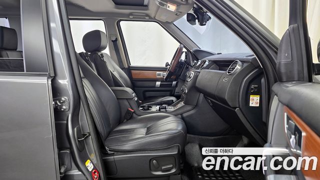 Land Rover Discovery 3.0 SDV6 HSE