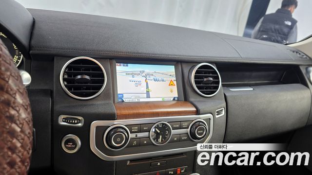 Land Rover Discovery 3.0 SDV6 HSE