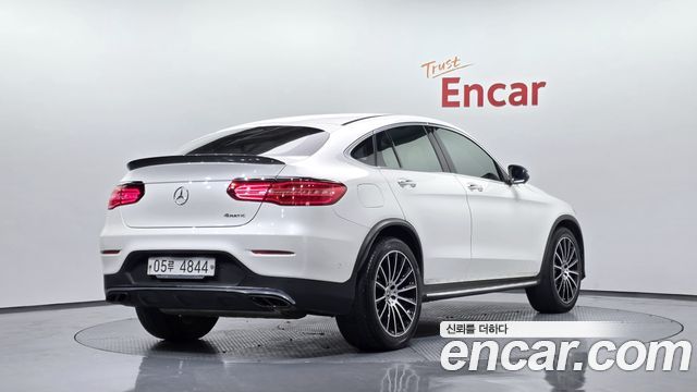 Mercedes-Benz GLC-Class GLC300 4MATIC AMG Line Coupe