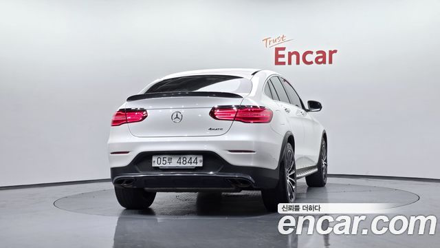 Mercedes-Benz GLC-Class GLC300 4MATIC AMG Line Coupe