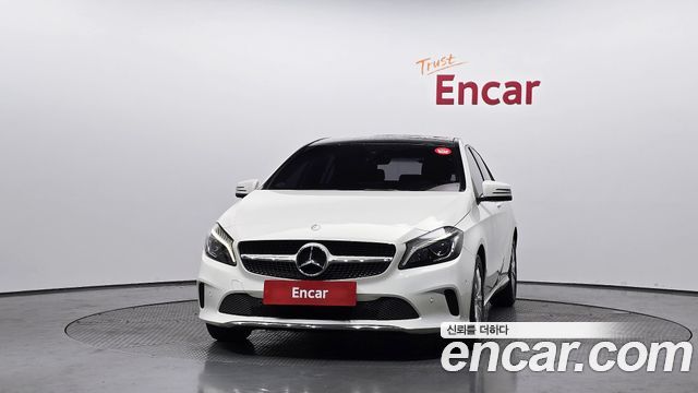 Mercedes-Benz A-Class A200