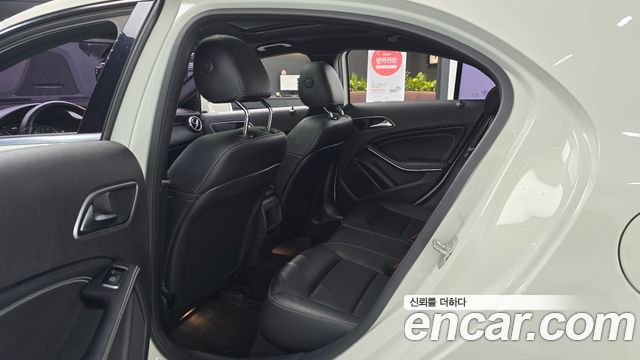 Mercedes-Benz A-Class A200