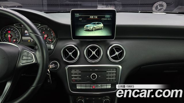 Mercedes-Benz A-Class A200
