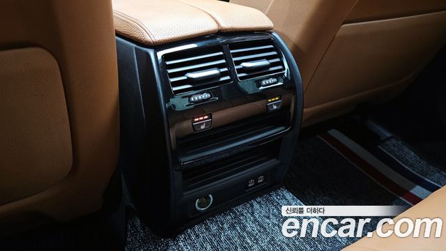 BMW 5-Series 520i Luxury