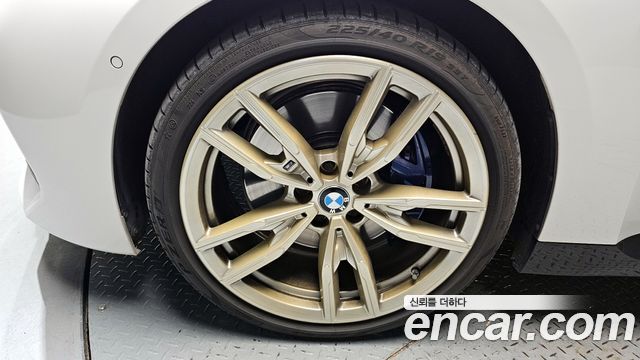 BMW 2-Series M240i xDrive Coupe