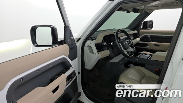 Land Rover Defender 110 D250 SE