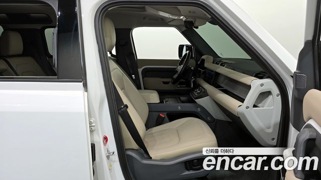 Land Rover Defender 110 D250 SE