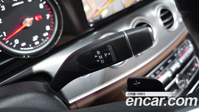 Mercedes-Benz E-Class E300 Avantgarde