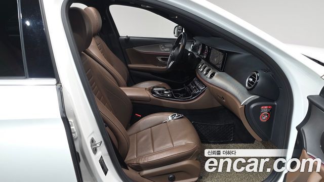 Mercedes-Benz E-Class E300 Avantgarde