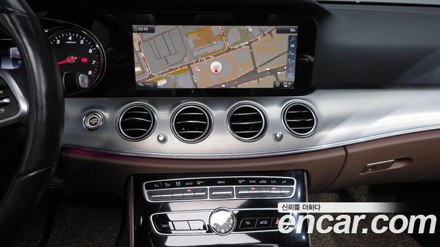 Mercedes-Benz E-Class E300 Avantgarde