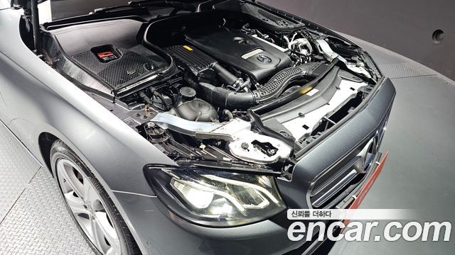 Mercedes-Benz E-Class E200 Avantgarde