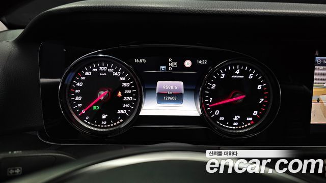 Mercedes-Benz E-Class E200 Avantgarde