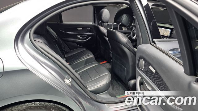 Mercedes-Benz E-Class E200 Avantgarde
