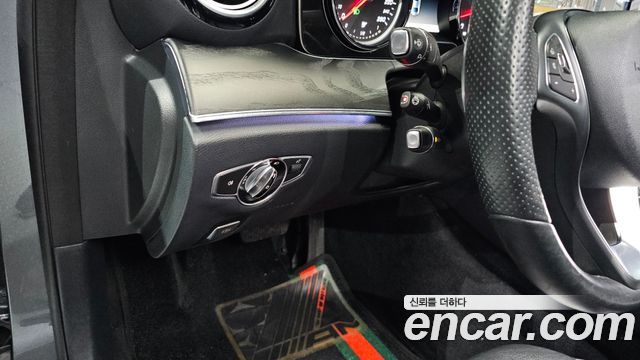 Mercedes-Benz E-Class E200 Avantgarde